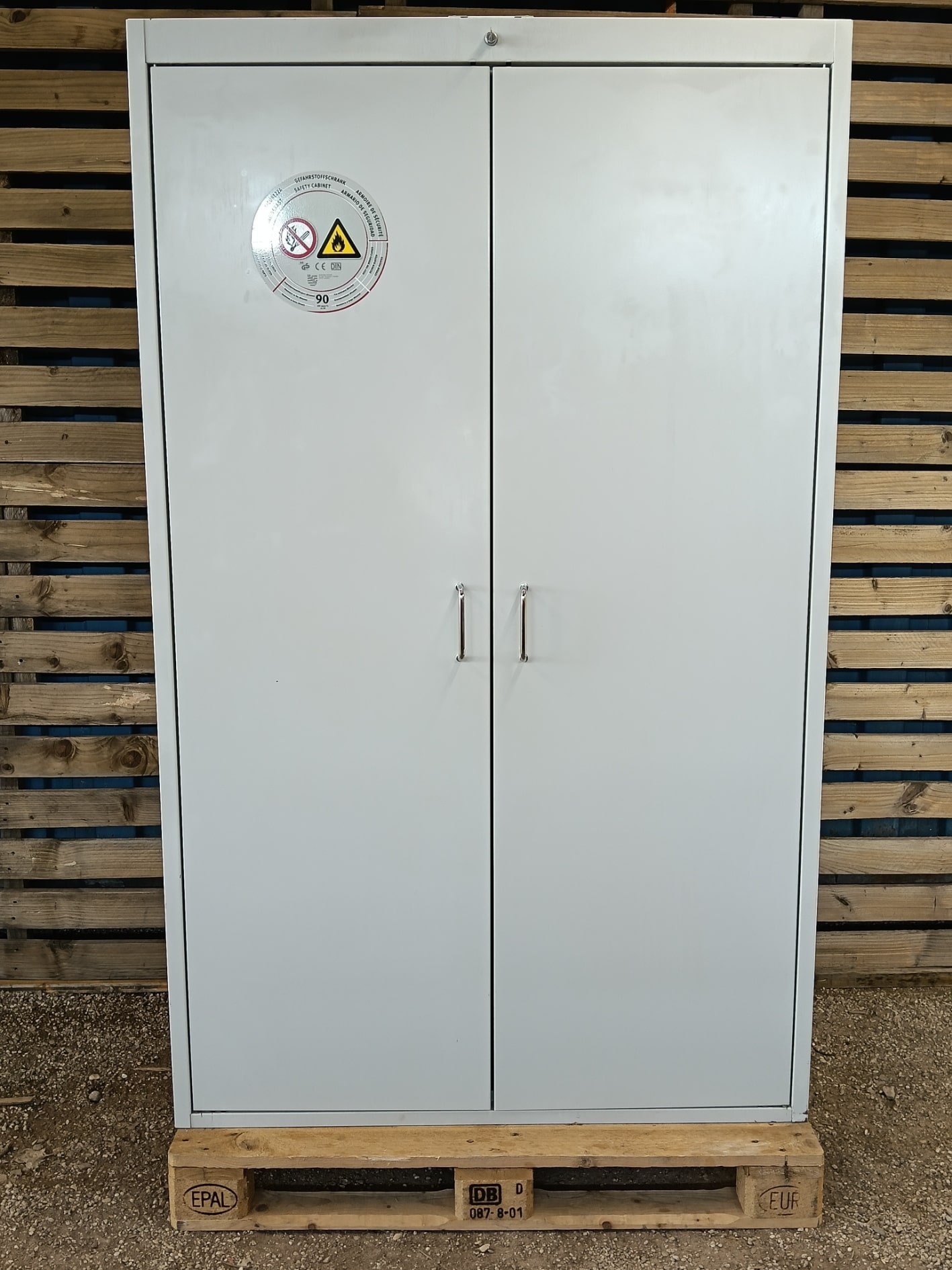 Armadio di sicurezza per infiammabili