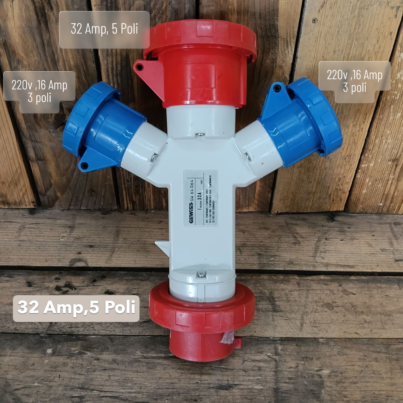 Esaurito Presa/Moltipl Gewiss. 380 V. 32 Amp.5 Poli +220 v