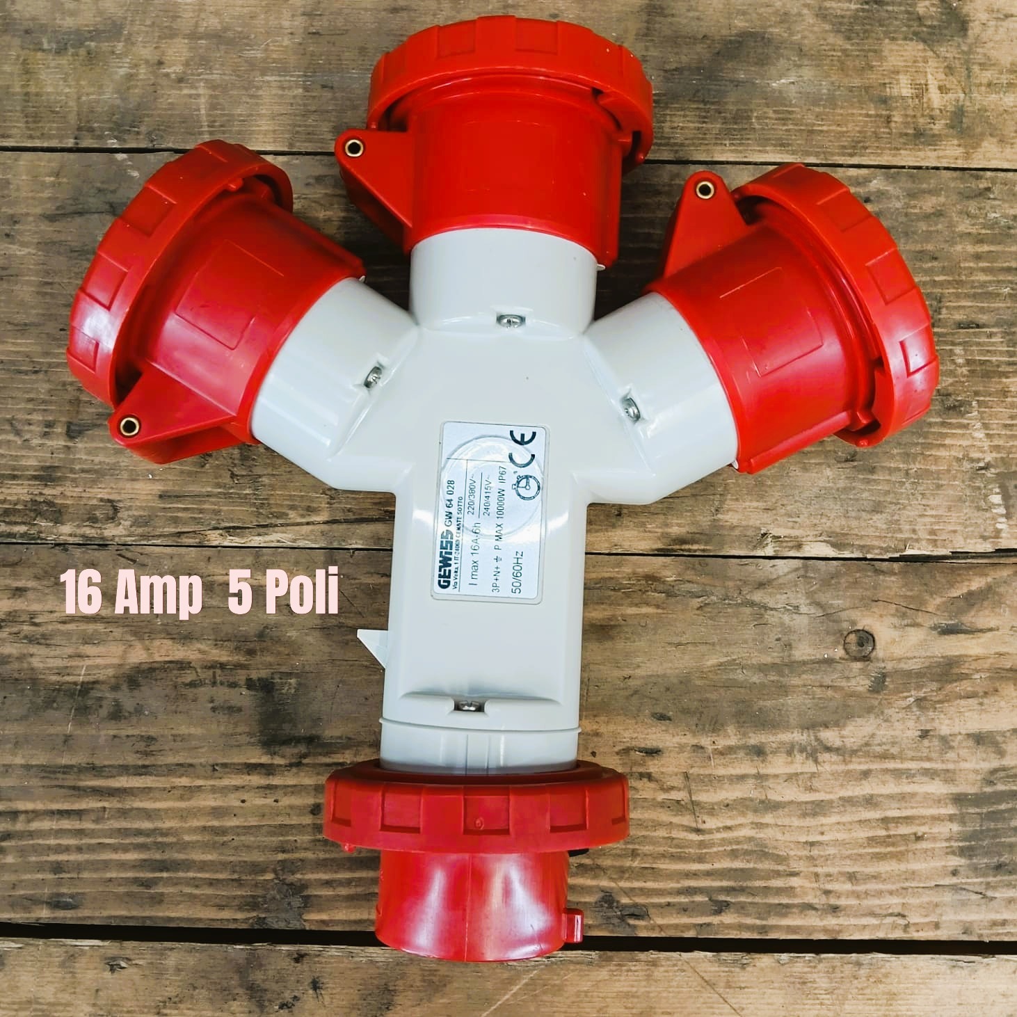 Esaurito.Tripla /Moltiplicatore industriale Gewiss 16 A. 380 V.5 Poli. Cod GW 64 028