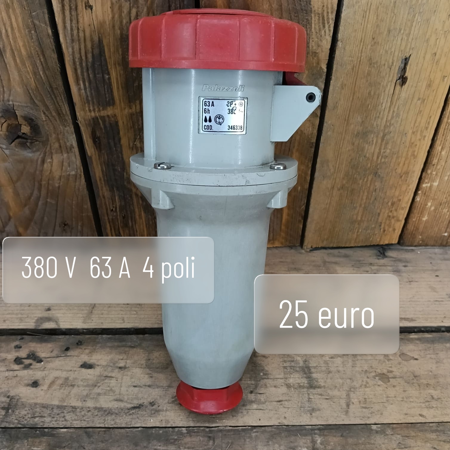 Esaurito. Spina , Palazzoli, 380 v, 63 Amp