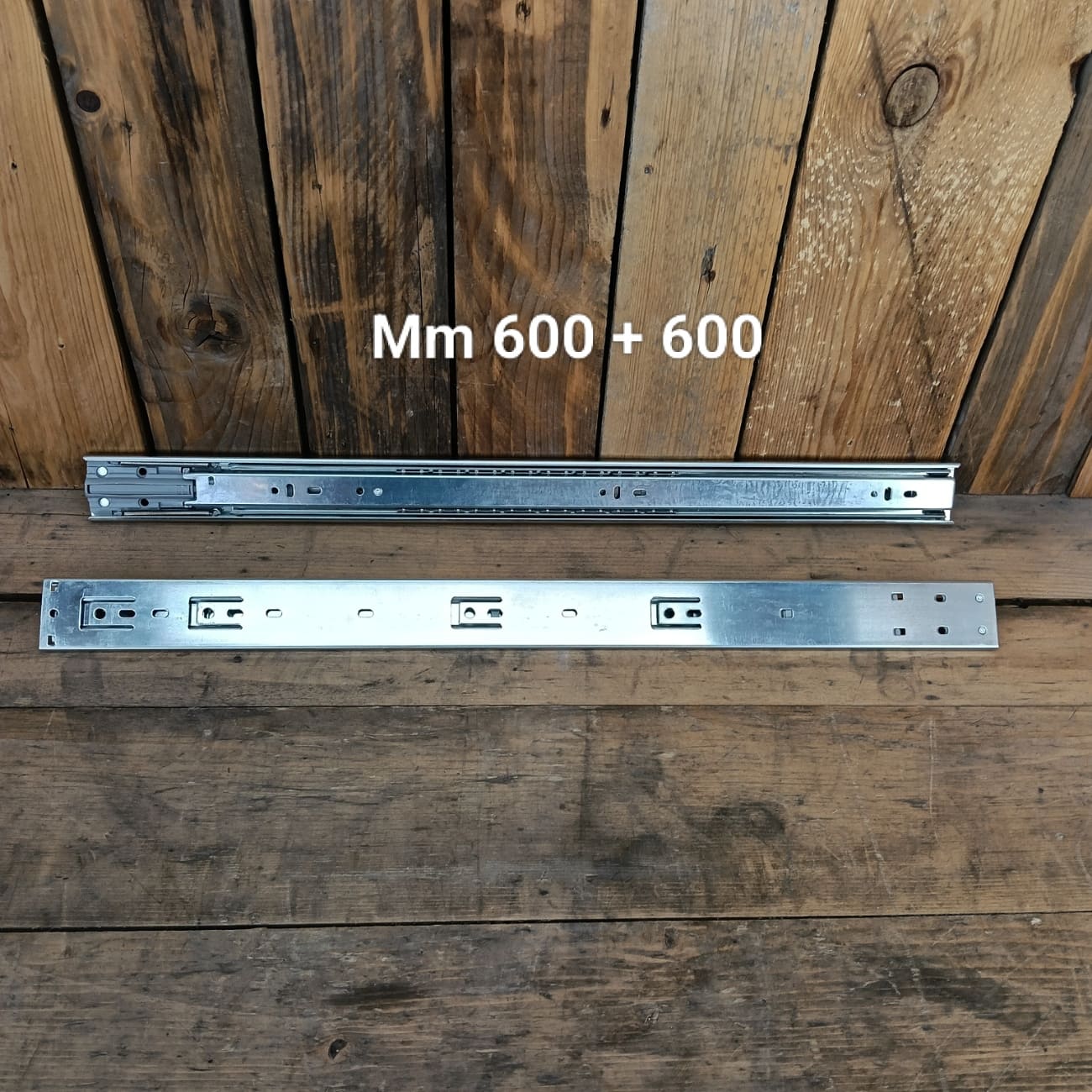 10 set . Guida scorrevole per cassetti pesanti, mm 600 + 600 .  Conf x 10 set .