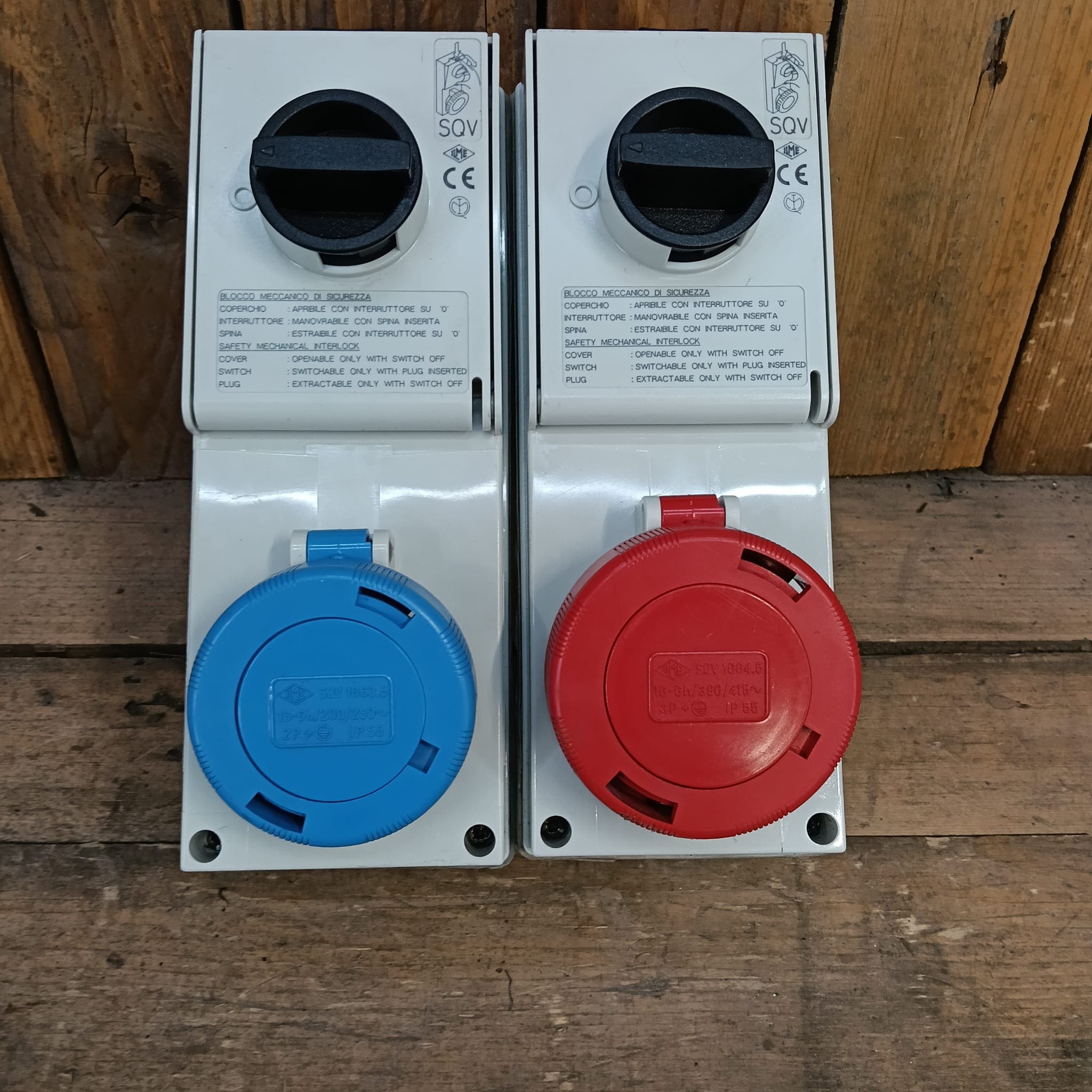 Prese industriali interbloccate ILME serie SQV, 1 da 220 V, 1 da 380 V 4 poli